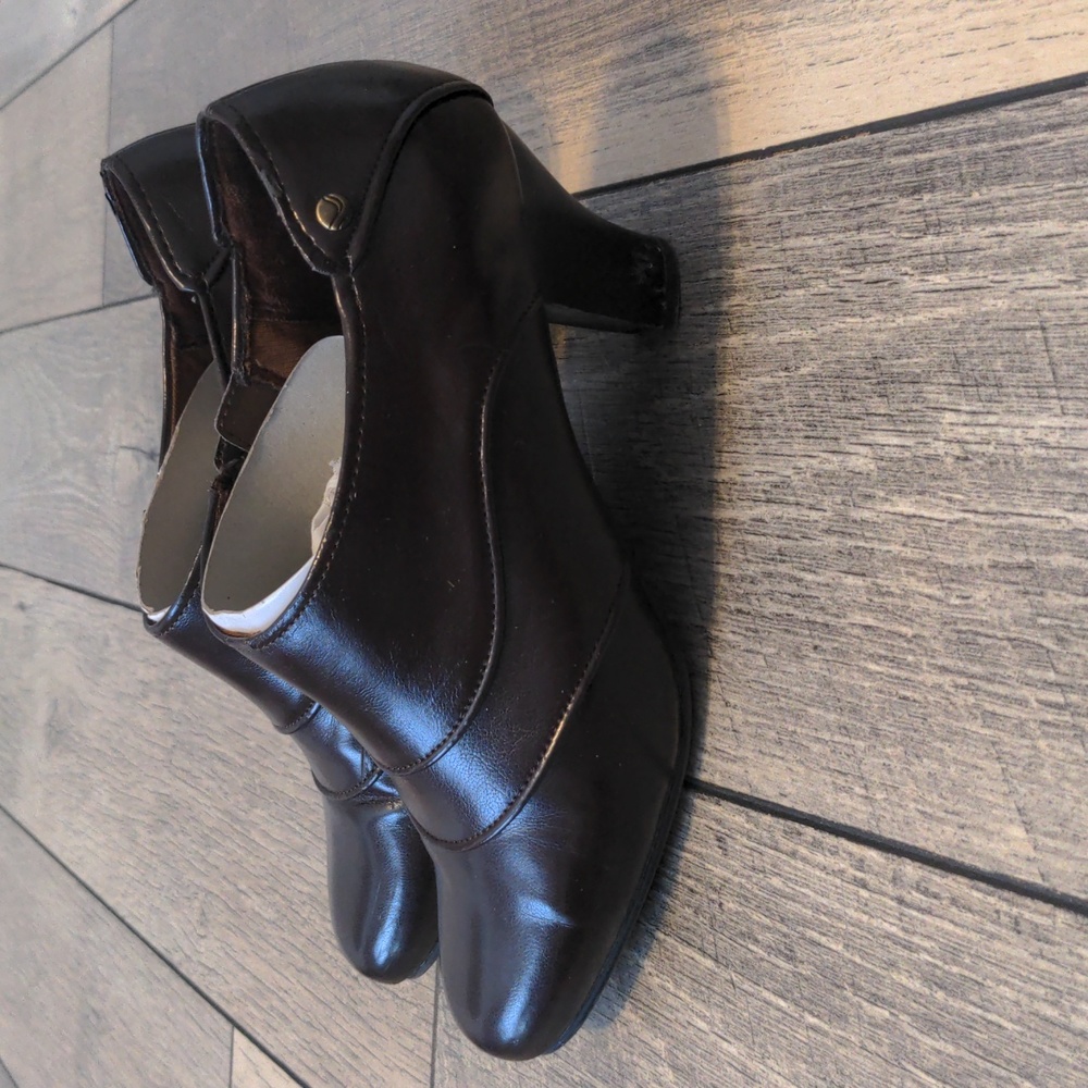 LifeStride Soft System Brown Faux Leather Ankle Booties Size 7.5
